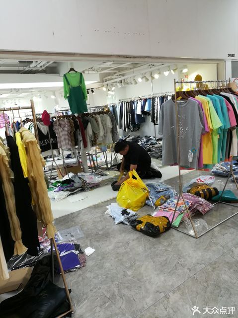 東貿國際服裝城 開啟國內服裝零售行業新紀元